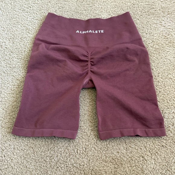 Alphalete Amplify Ultra-High Rise Biker Shorts - Small - Wildberry - Picture 2 of 9